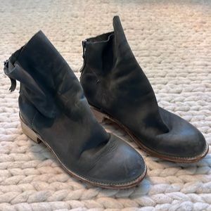 Fluevog grey living foster 7